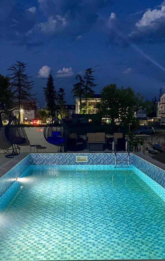 Tornado Hotel Ureki Zewnętrze zdjęcie